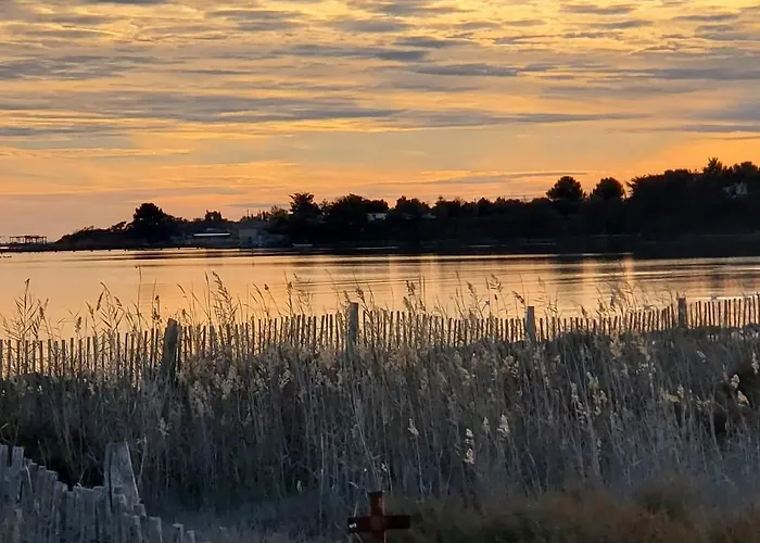 Le Vent Dans Les Voiles - Classe 4 Etoiles Lägenhet Mèze